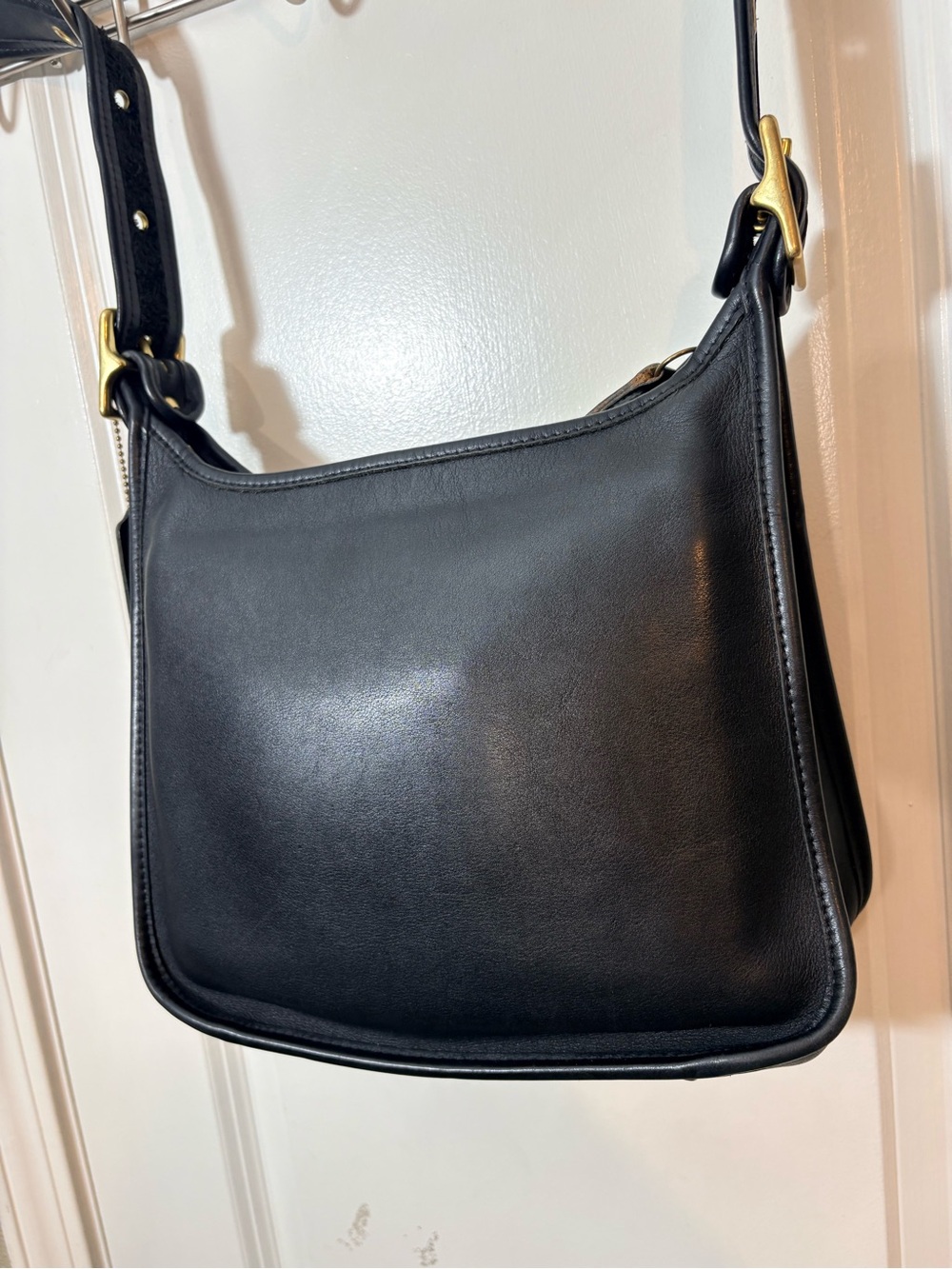 1999 Vintage Coach Black Leather Legacy Zip Crossbody Bag 9966